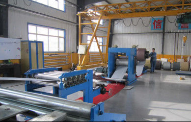 Machine de fabrication de panneaux de plafond de 42 kW pour la décoration murale