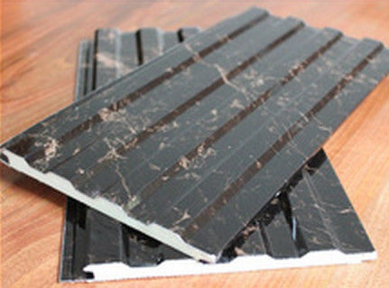 Machine de fabrication de panneaux de plafond de 42 kW pour la décoration murale