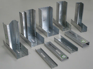 8.Machine de formage de rouleaux à boutons métalliques