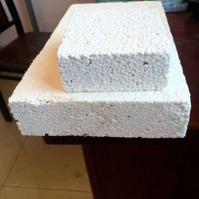 L'écran tactile PLC et le panneau sandwich EPS