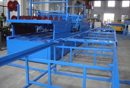 Ligne de production de panneaux sandwich EPS en treillis métalliques 3D