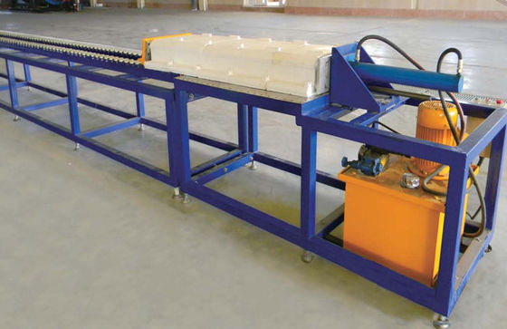 Machine de moulage de panneaux de plancher EPS PLC à résistance à la rouille