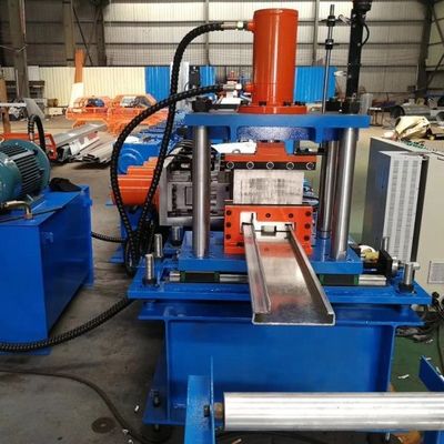 Machine de formage de poutres pour maison de conteneurs
