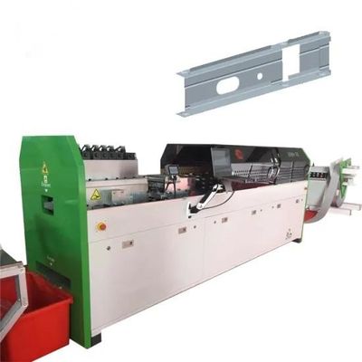 Machine de formage de rouleaux à carreaux en acier