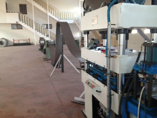 Machine de cadre de porte en acier turc
